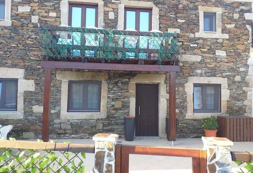 Majatalo Meimoa Guesthouse