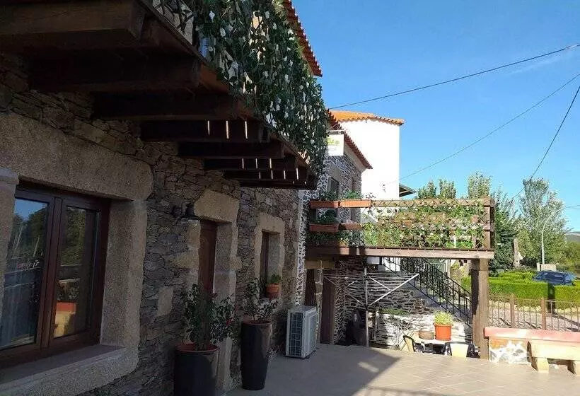 Majatalo Meimoa Guesthouse