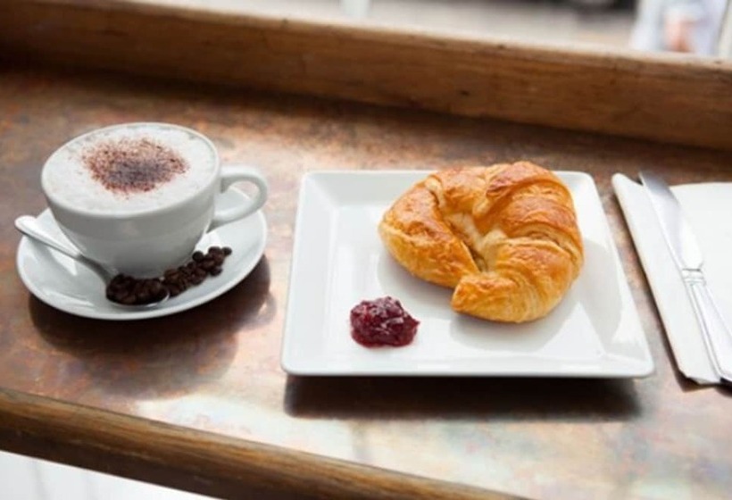 پانسیون Starhome Navona