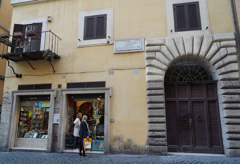 پانسیون Starhome Navona