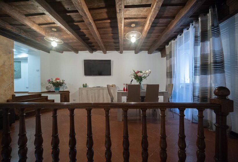 پانسیون Starhome Navona