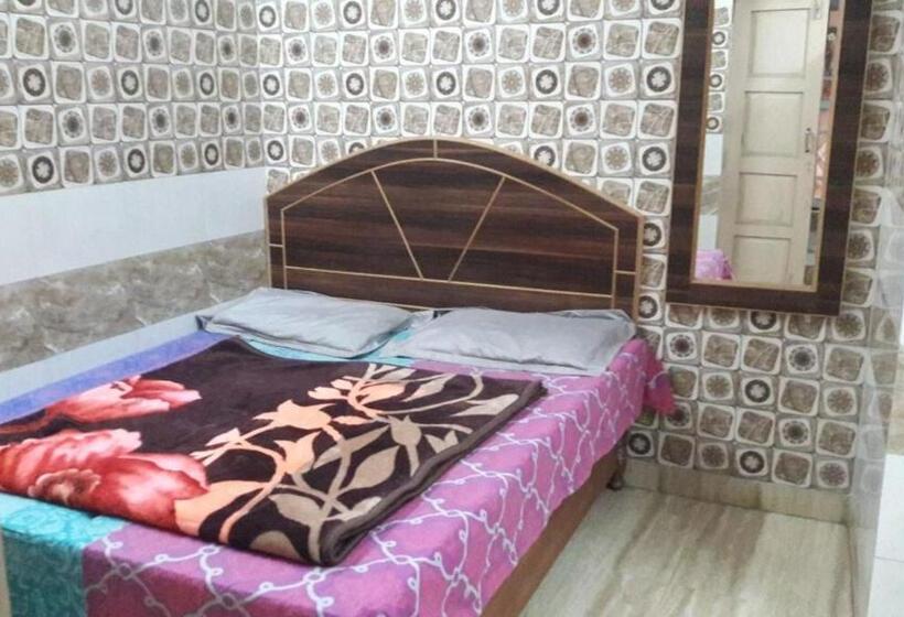 پانسیون Sai Kripa Guest House