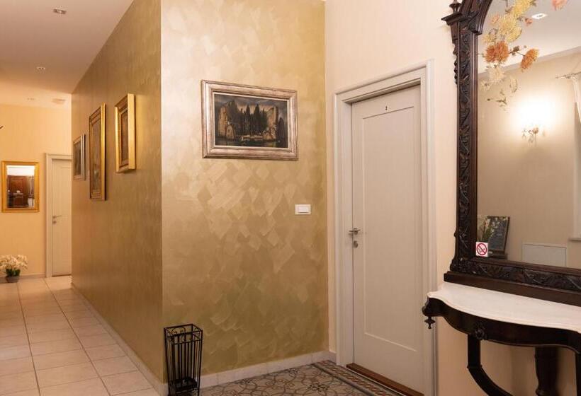 بنسيون Scallop Regent Rooms