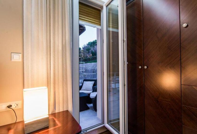 بنسيون Scallop Regent Rooms