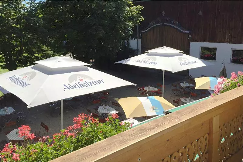 Majatalo Traditionswirtshaus Kraimoos