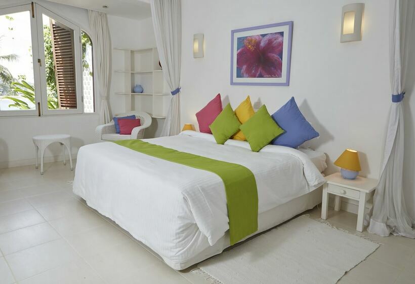 Tamarind Village Apartments