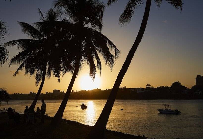 Tamarind Village Apartments