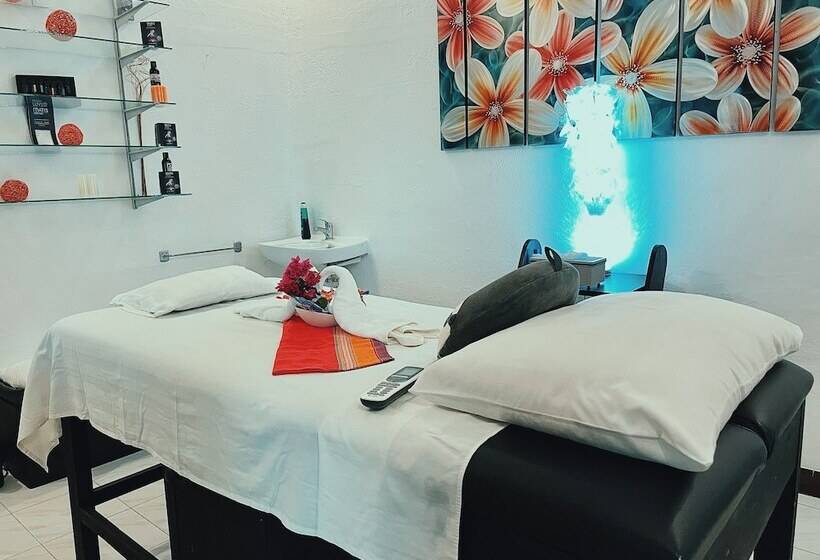 Tamarind Village Apartments