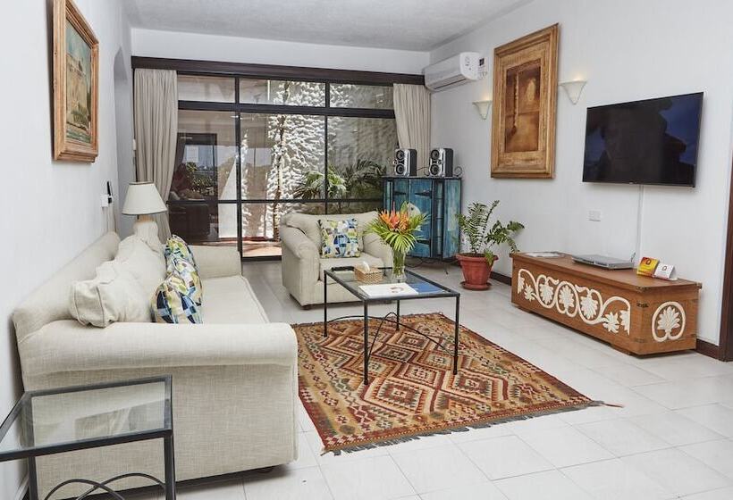 Tamarind Village Apartments