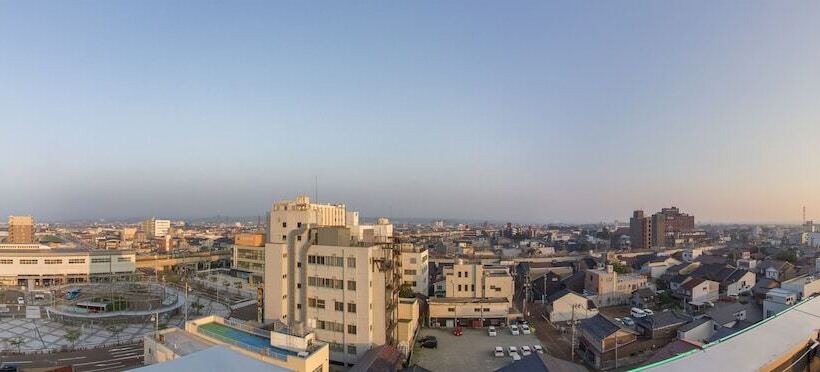 فندق Airport Komatsu