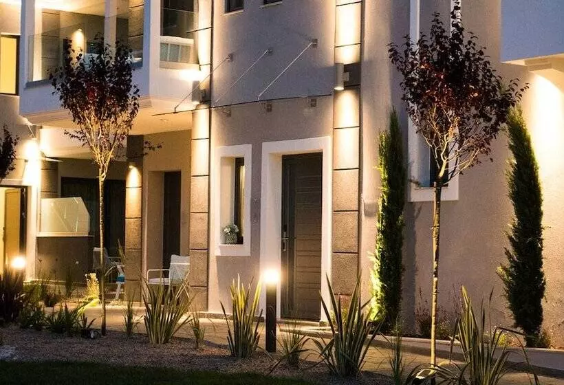 Hotelli Costa Domus Blue Luxury Apartments