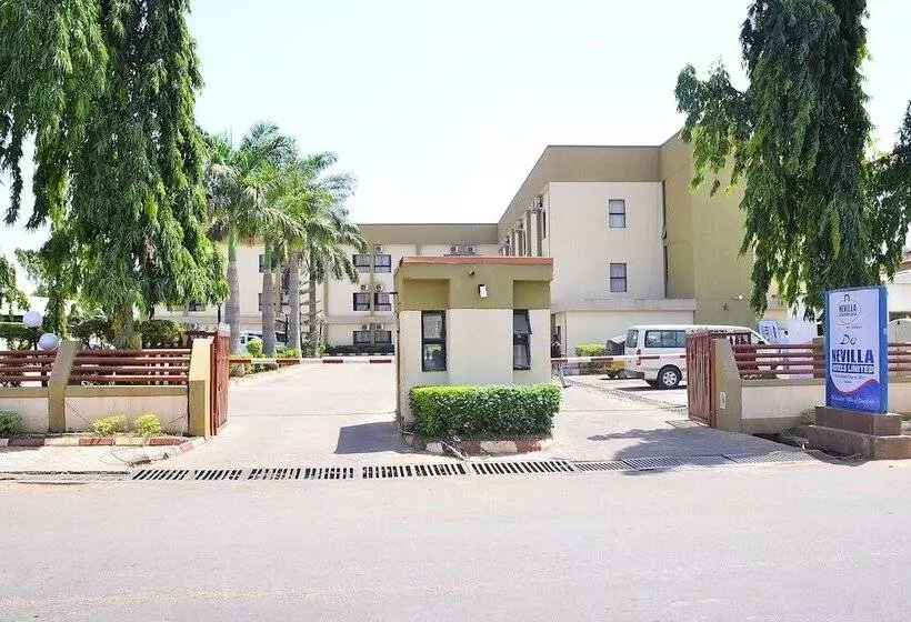 هتل De  Nevilla