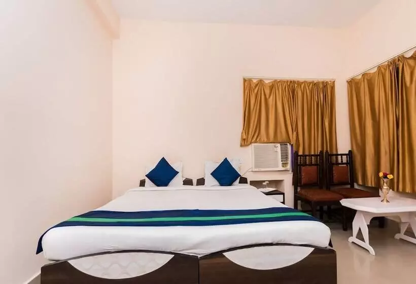 Fabhotel Aayash   Nr City Center Metro Station