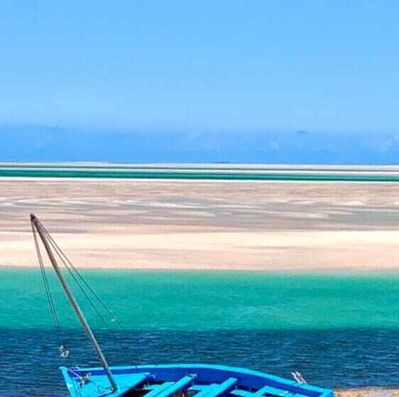 فندق Moyeni Lodge