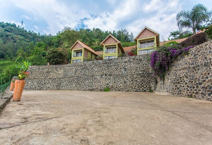 Отель Nirvana Heights