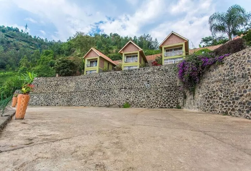 هتل Nirvana Heights