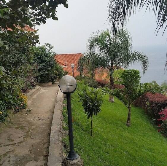 Отель Nirvana Heights