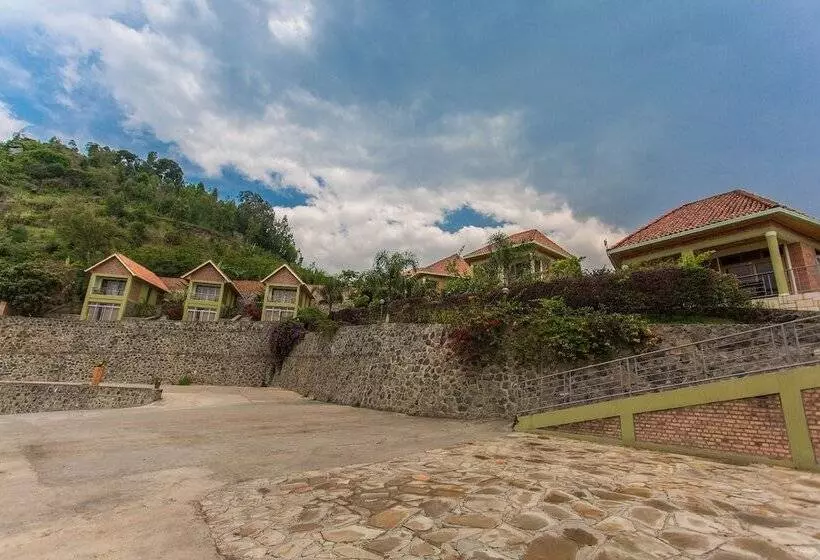 هتل Nirvana Heights