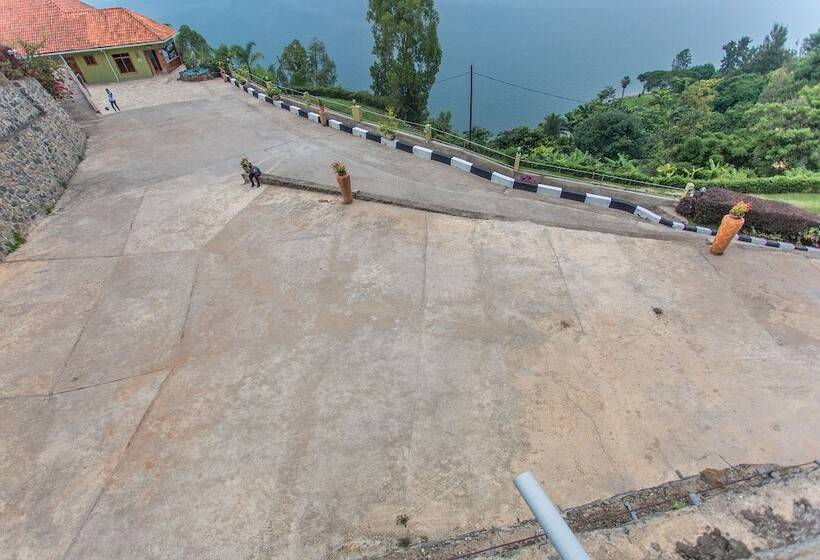 Отель Nirvana Heights