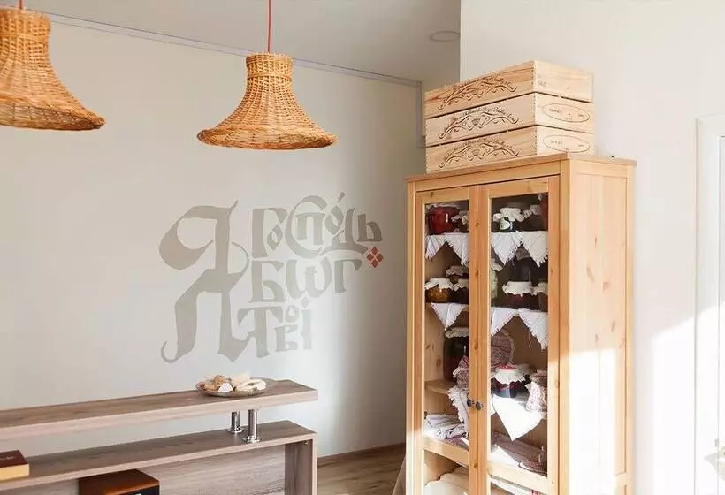 Ocharovannyy Strannik   Hostel