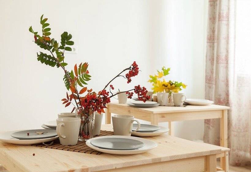 Ocharovannyy Strannik Hostel