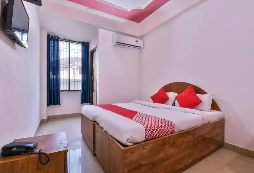 OYO Flagship 45852 Hotel Happy Journey