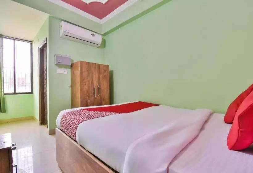 OYO Flagship 45852 Hotel Happy Journey