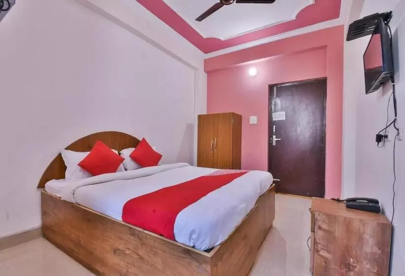OYO Flagship 45852 Hotel Happy Journey