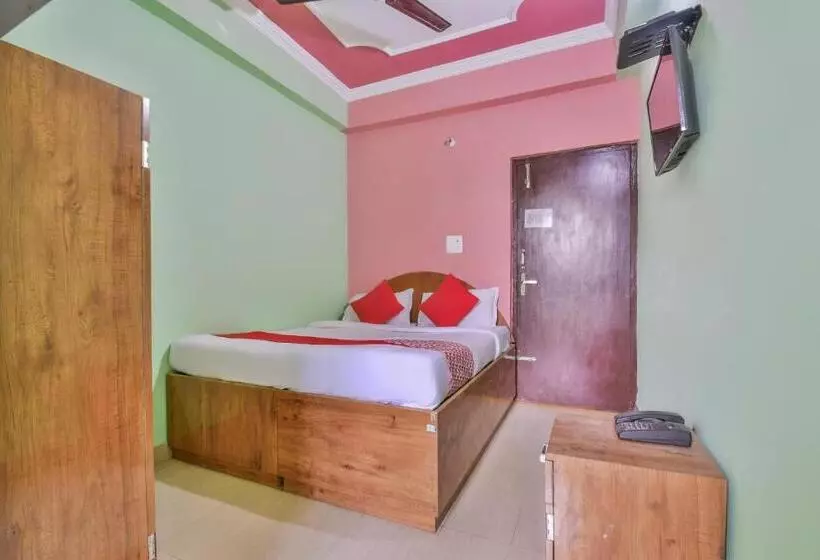 OYO Flagship 45852 Hotel Happy Journey