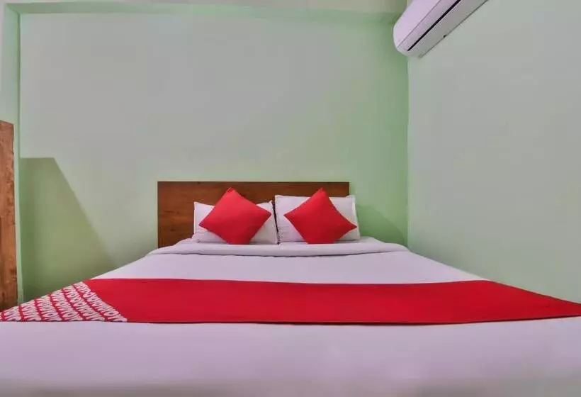 OYO Flagship 45852 Hotel Happy Journey