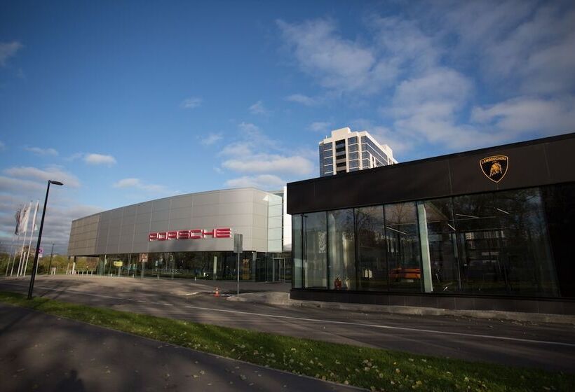 Panoramic Apartments S16