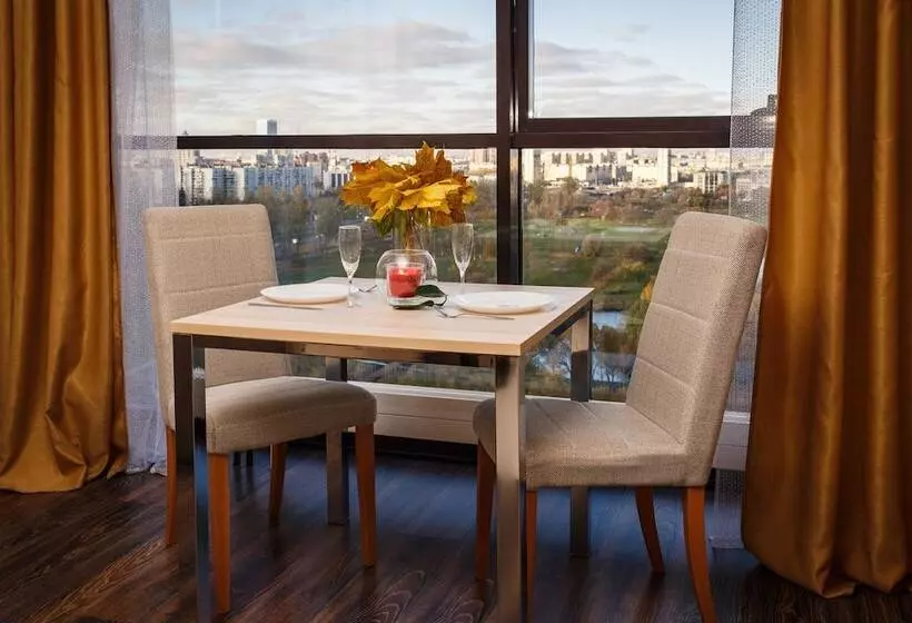 Panoramic Apartments S16