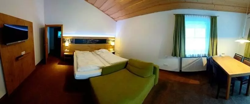 Majatalo Gastehaus Gritscher