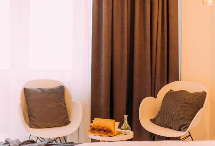 Ris Dalma Collection Yerevan