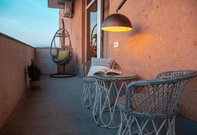 Ris Dalma Collection Yerevan