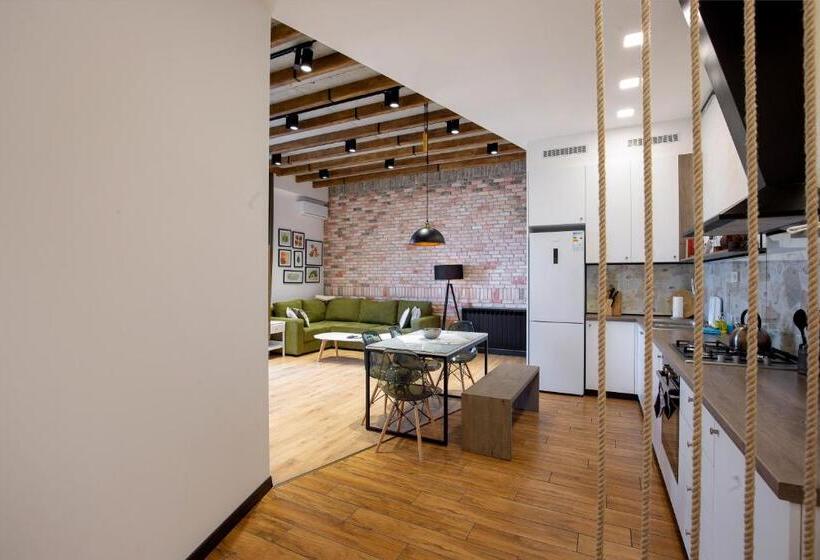 Ris Dalma Collection Yerevan