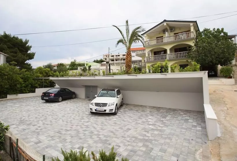 Apartments Bago