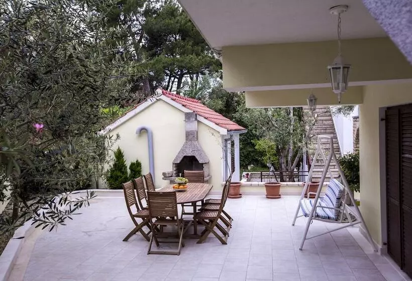 Apartments Bago