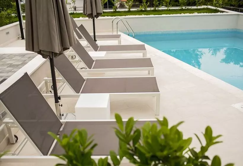 Apartments Bago