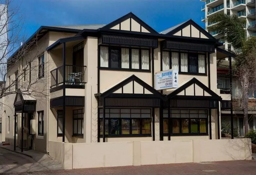 Bayview Apartments Glenelg