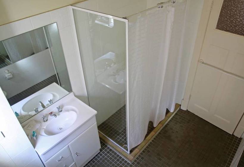 Bayview Apartments Glenelg