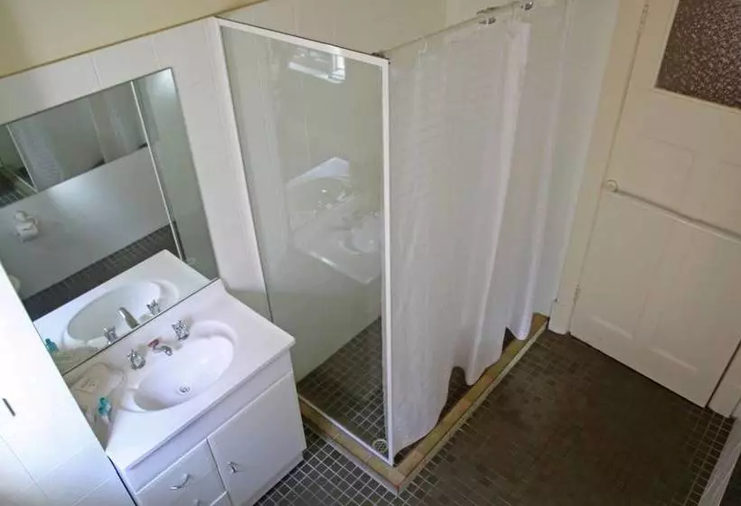 Bayview Apartments Glenelg