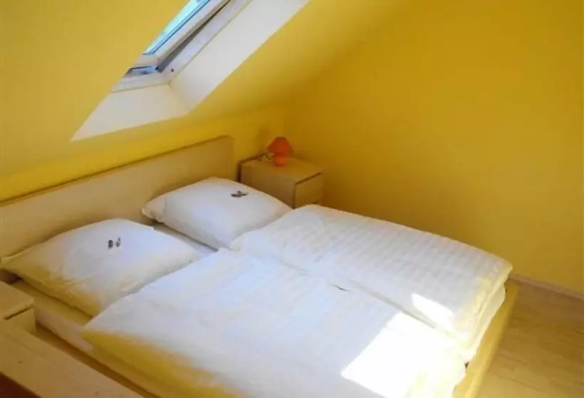 Aamiaismajoitus (B&B) Marcos Heuboden