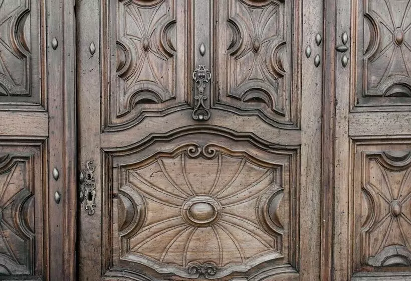 ホテル Albergo Real Castello