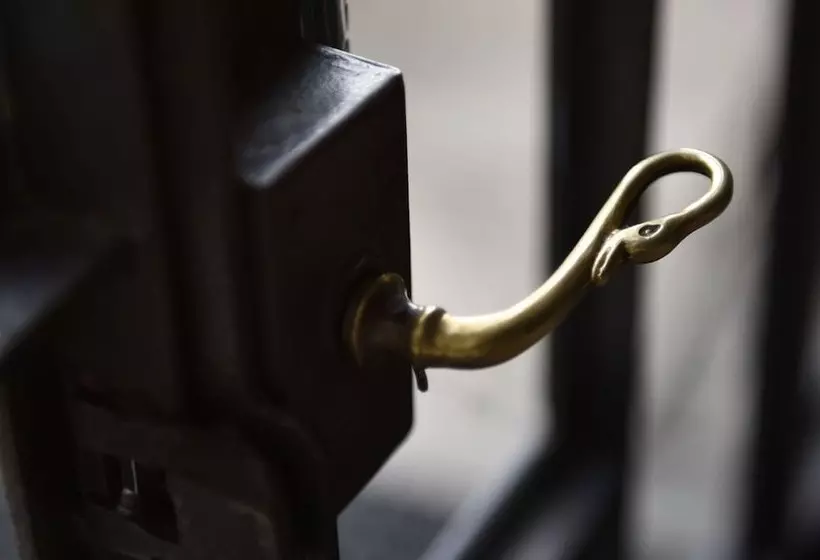 ホテル Albergo Real Castello