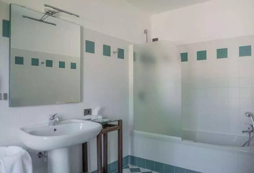 ホテル Albergo Real Castello