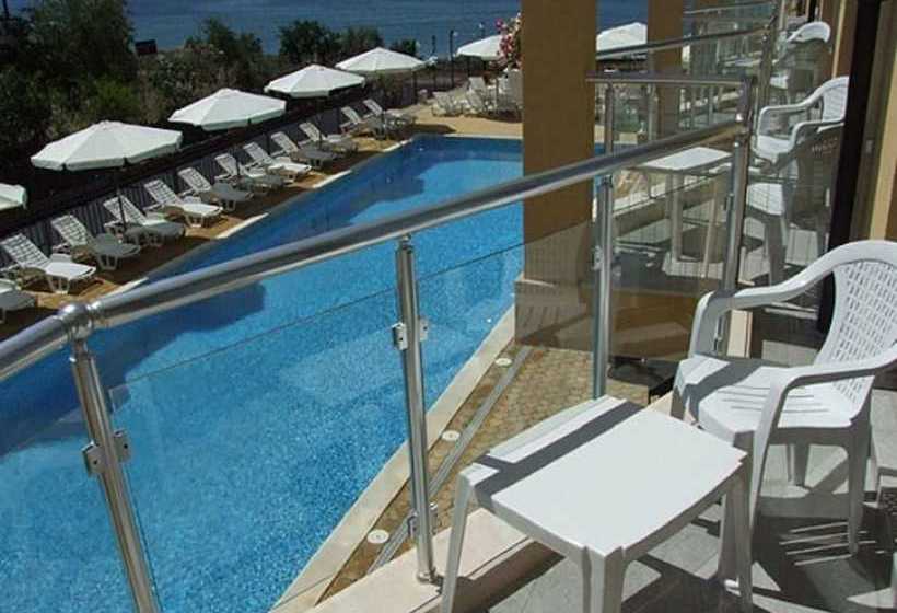 酒店 Aqua Dolphin Beach All Inclusive