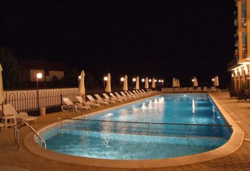 酒店 Aqua Dolphin Beach All Inclusive