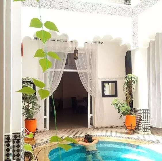 ホテル Riad Amlal