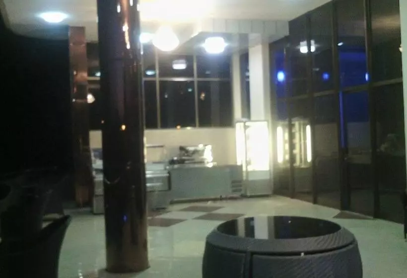 هتل Waterfront